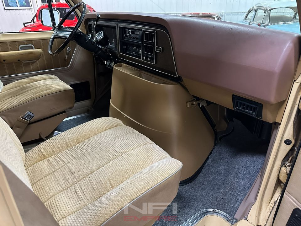 1977 Ford E150 Econoline