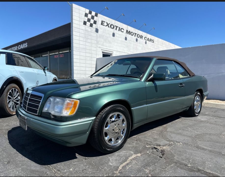 1994 Mercedes-Benz E320