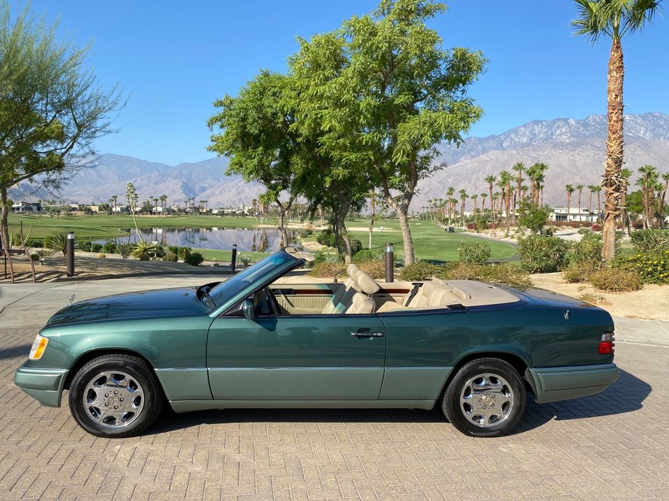 1994 Mercedes-Benz E320