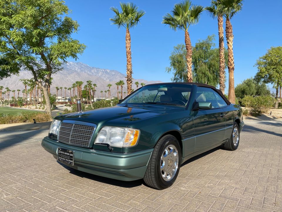 1994 Mercedes-Benz E320