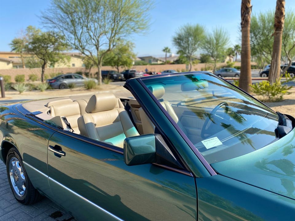 1994 Mercedes-Benz E320