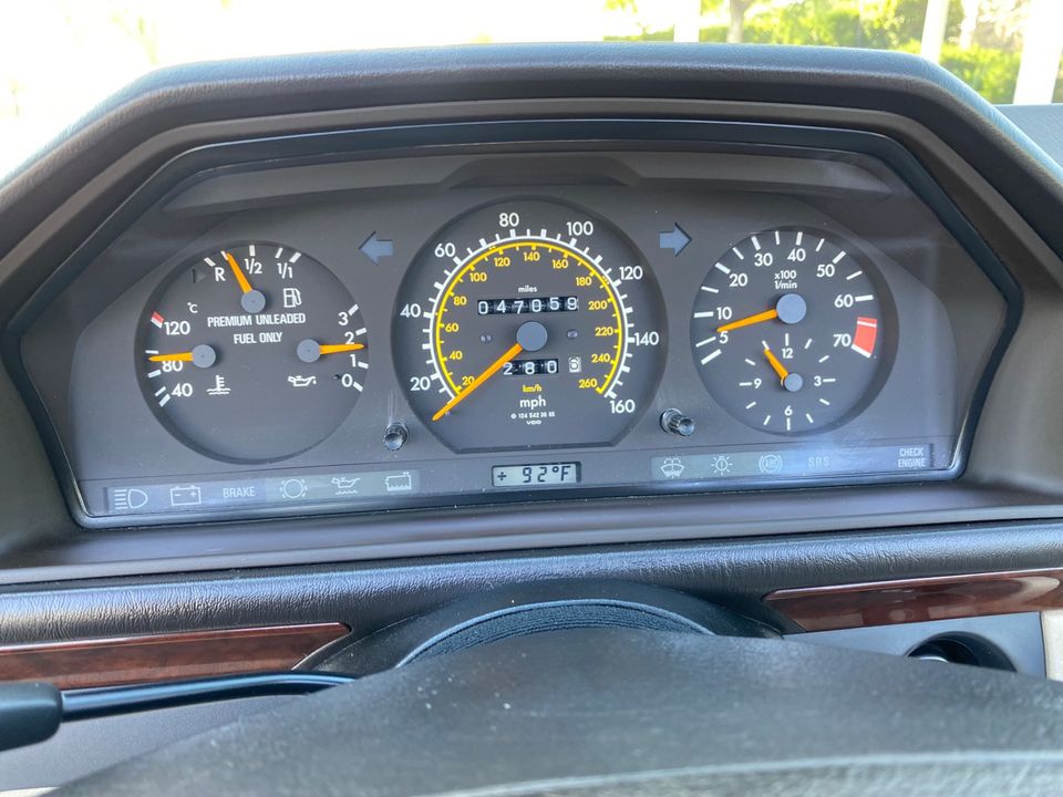 1994 Mercedes-Benz E320