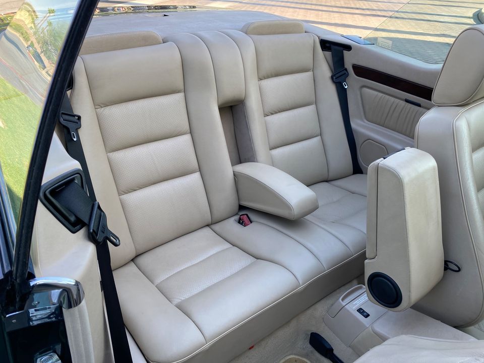 1994 Mercedes-Benz E320