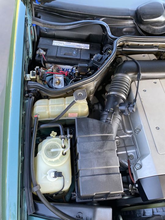 1994 Mercedes-Benz E320