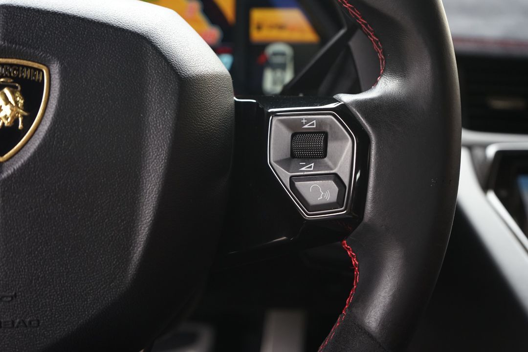 2017 Lamborghini Aventador