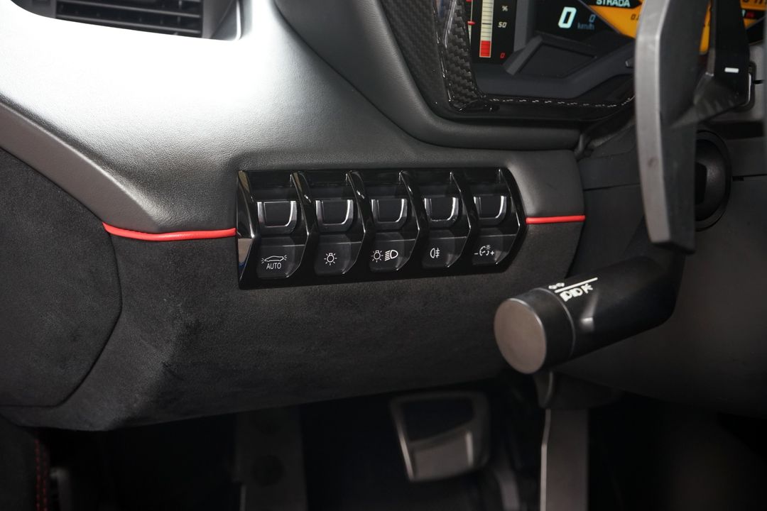 2017 Lamborghini Aventador