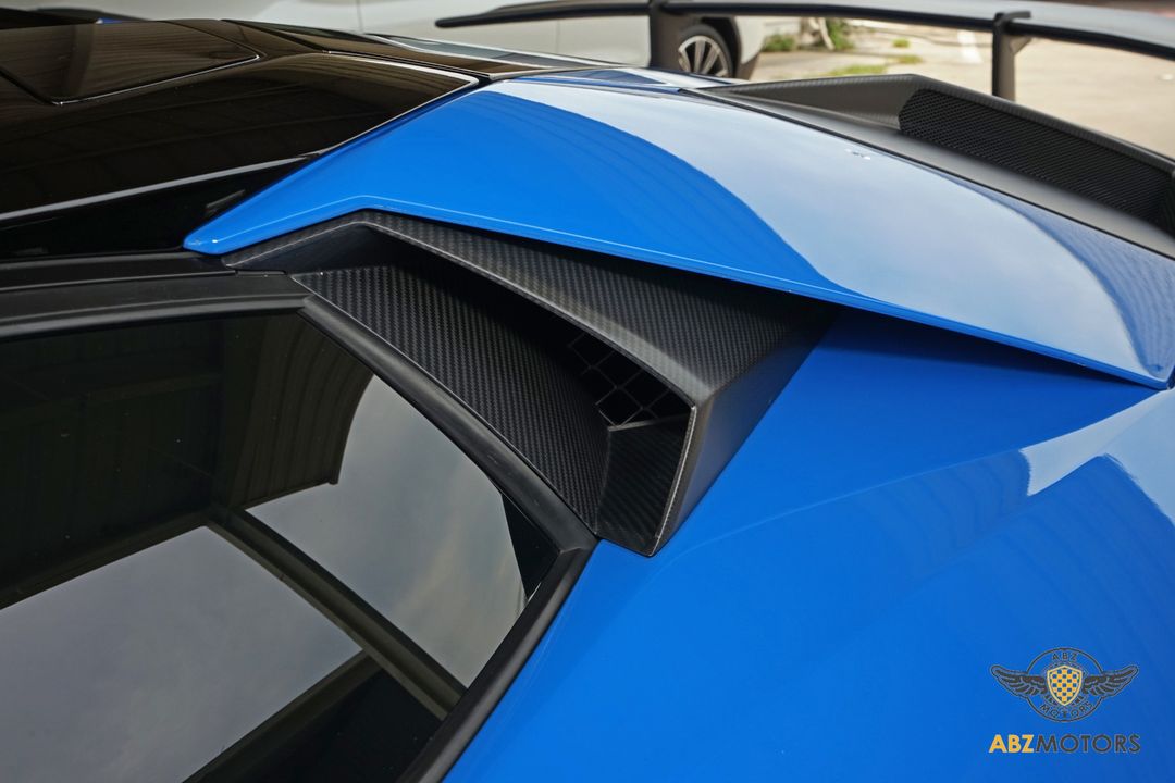 2017 Lamborghini Aventador