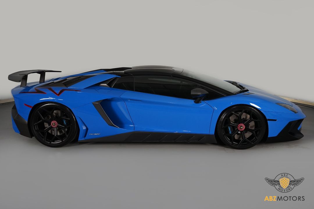 2017 Lamborghini Aventador