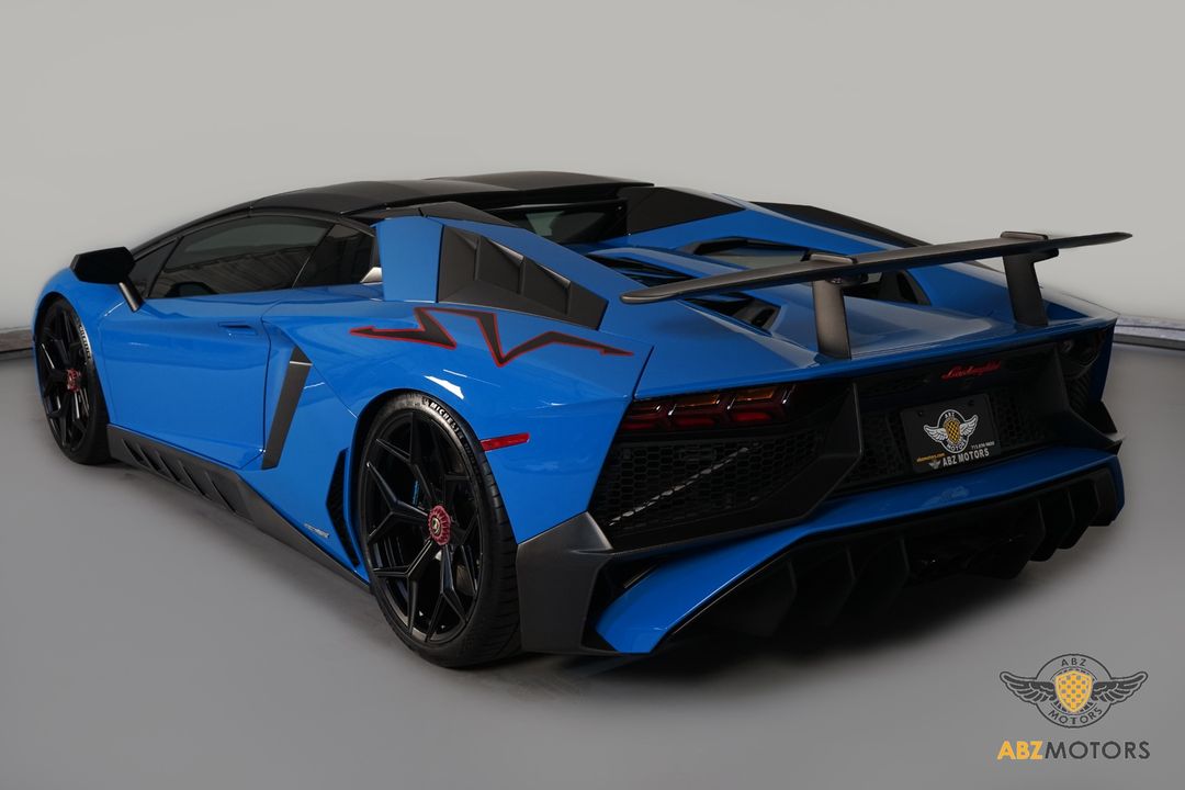 2017 Lamborghini Aventador