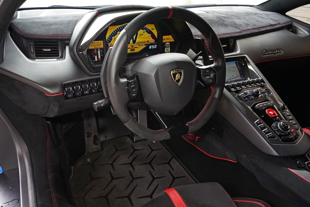 2017 Lamborghini Aventador