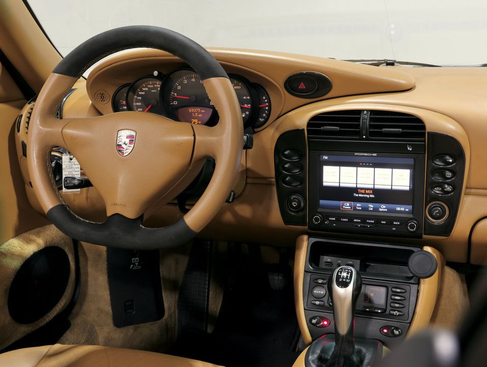 2003 Porsche 911 Carrera