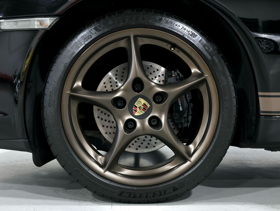 2003 Porsche 911 Carrera
