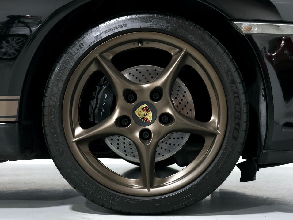 2003 Porsche 911 Carrera