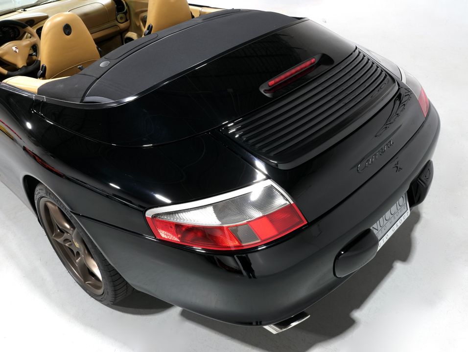 2003 Porsche 911 Carrera