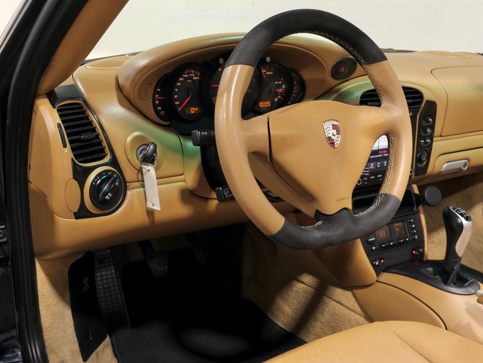 2003 Porsche 911 Carrera