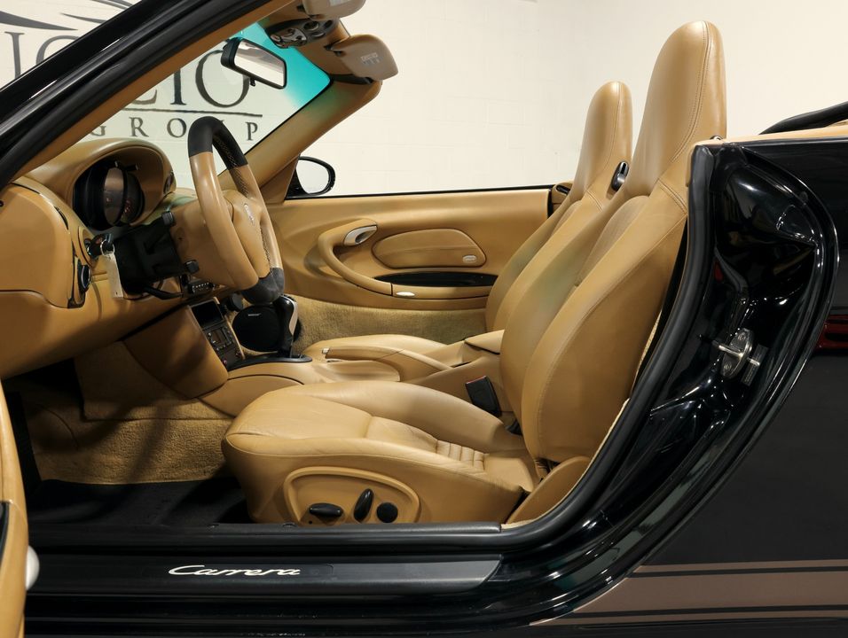 2003 Porsche 911 Carrera
