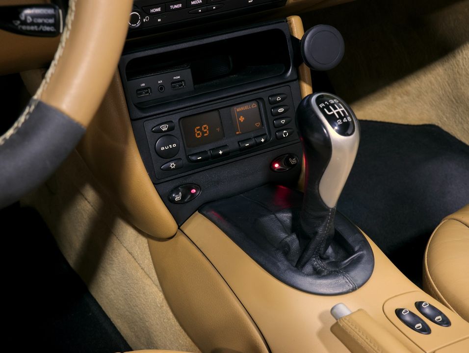 2003 Porsche 911 Carrera