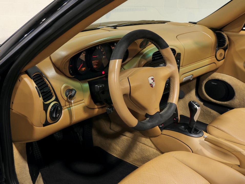 2003 Porsche 911 Carrera
