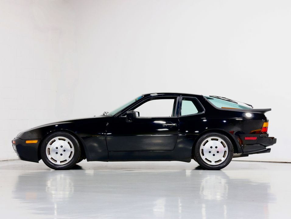 1988 Porsche 944 Turbo Coupe