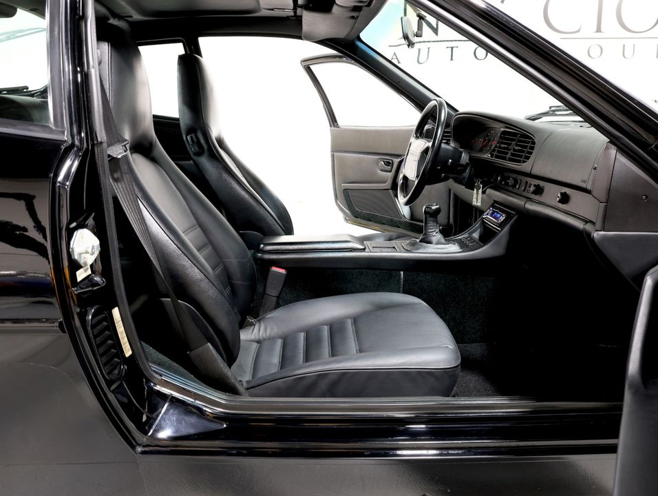 1988 Porsche 944 Turbo Coupe