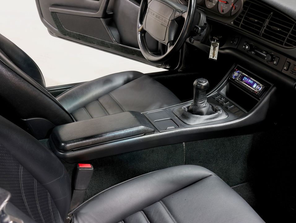 1988 Porsche 944 Turbo Coupe