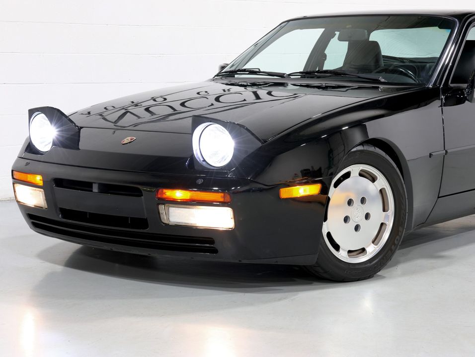 1988 Porsche 944 Turbo Coupe