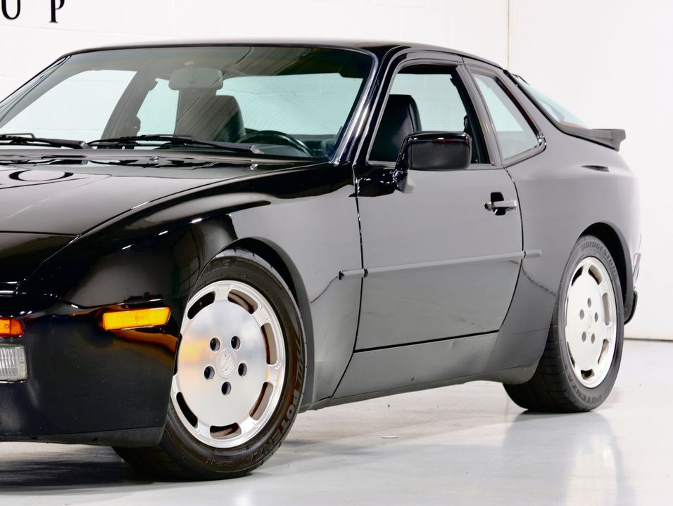 1988 Porsche 944 Turbo Coupe