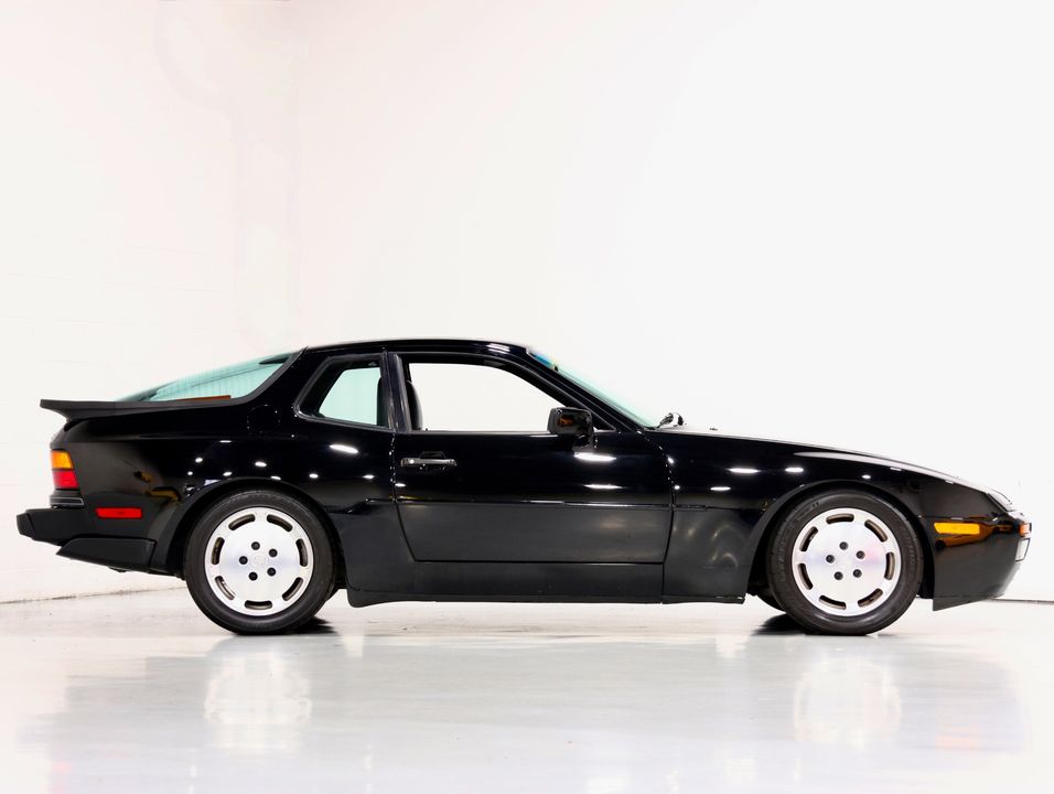 1988 Porsche 944 Turbo Coupe