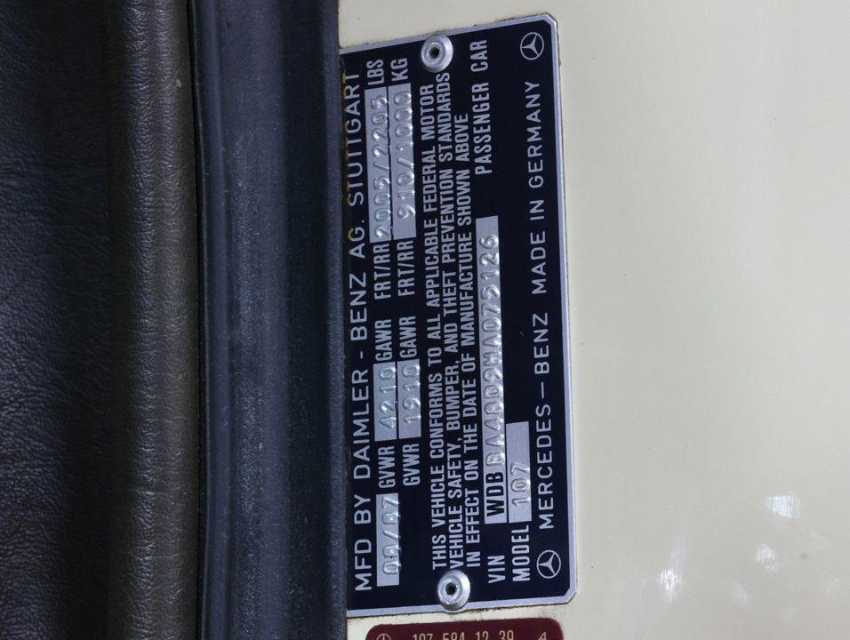 1987 Mercedes-Benz 560 SL