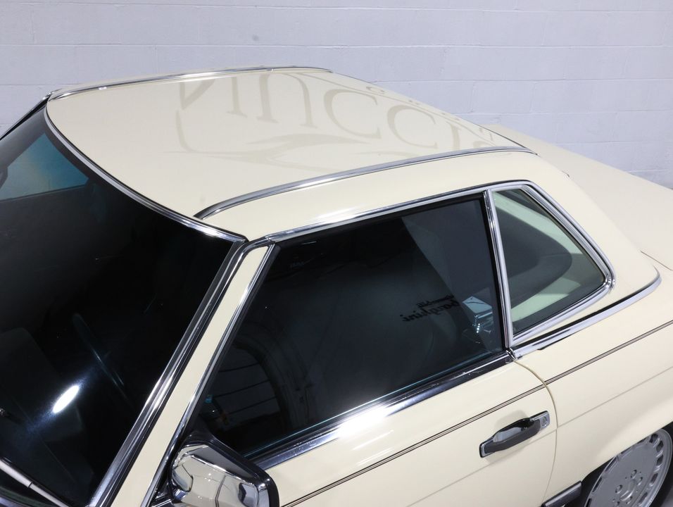 1987 Mercedes-Benz 560 SL
