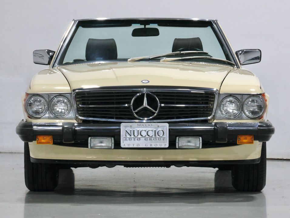 1987 Mercedes-Benz 560 SL