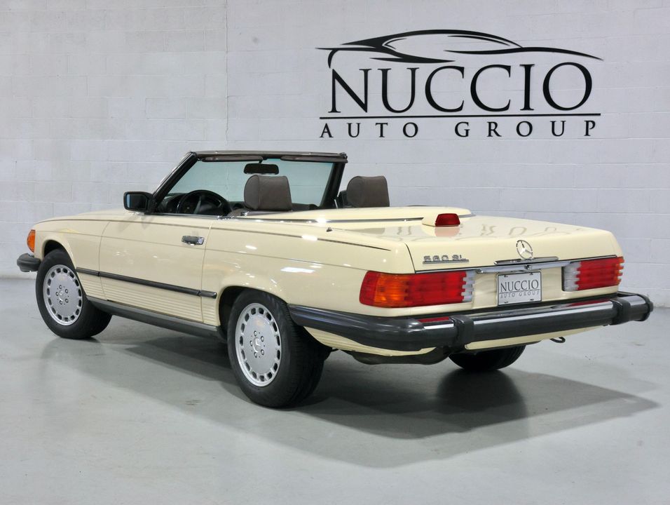 1987 Mercedes-Benz 560 SL