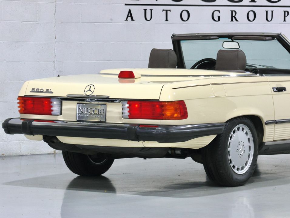 1987 Mercedes-Benz 560 SL