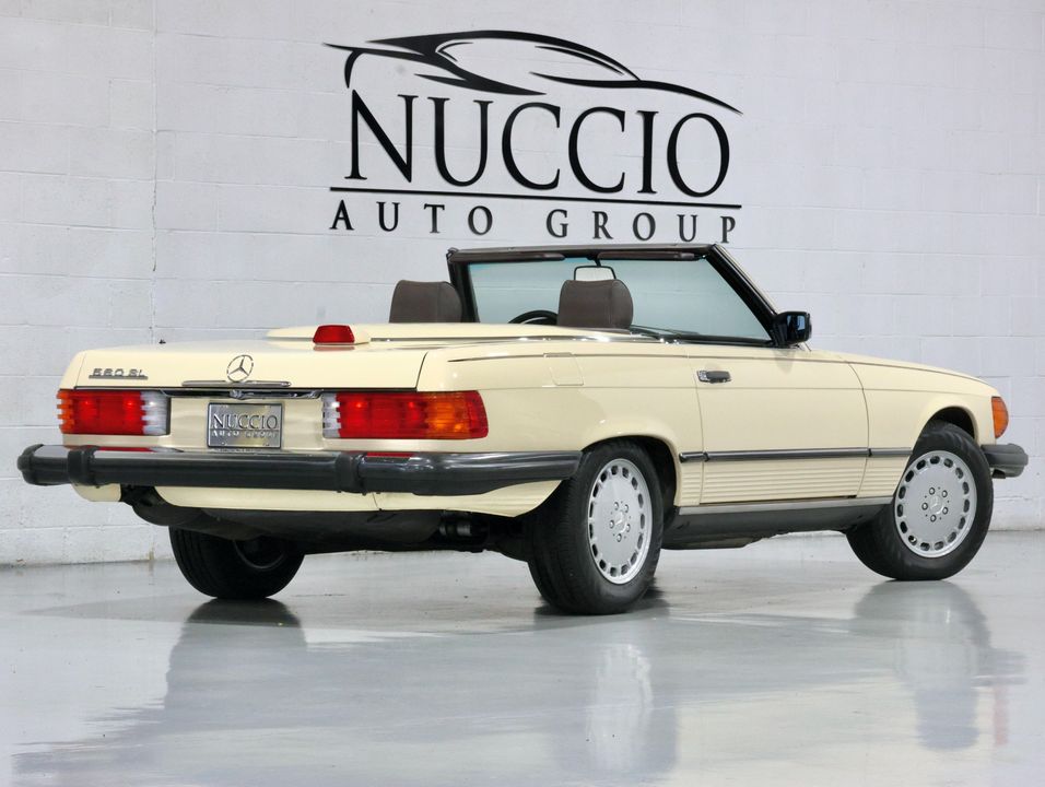 1987 Mercedes-Benz 560 SL