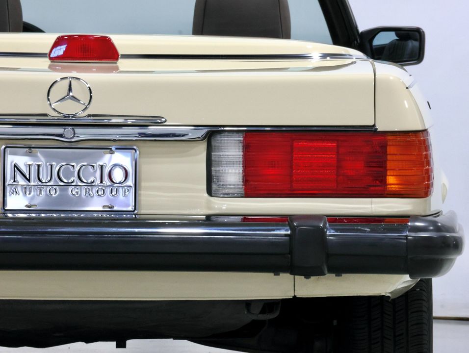 1987 Mercedes-Benz 560 SL