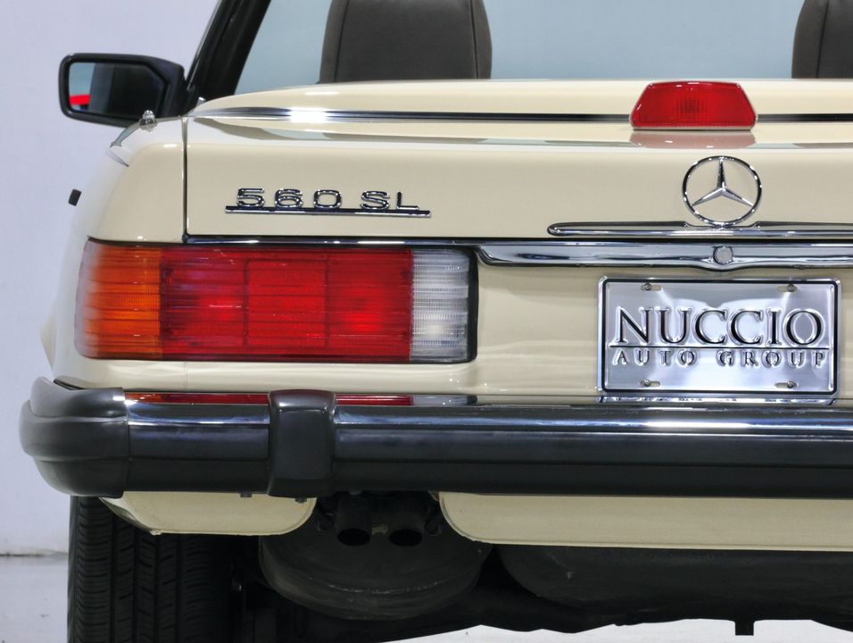 1987 Mercedes-Benz 560 SL