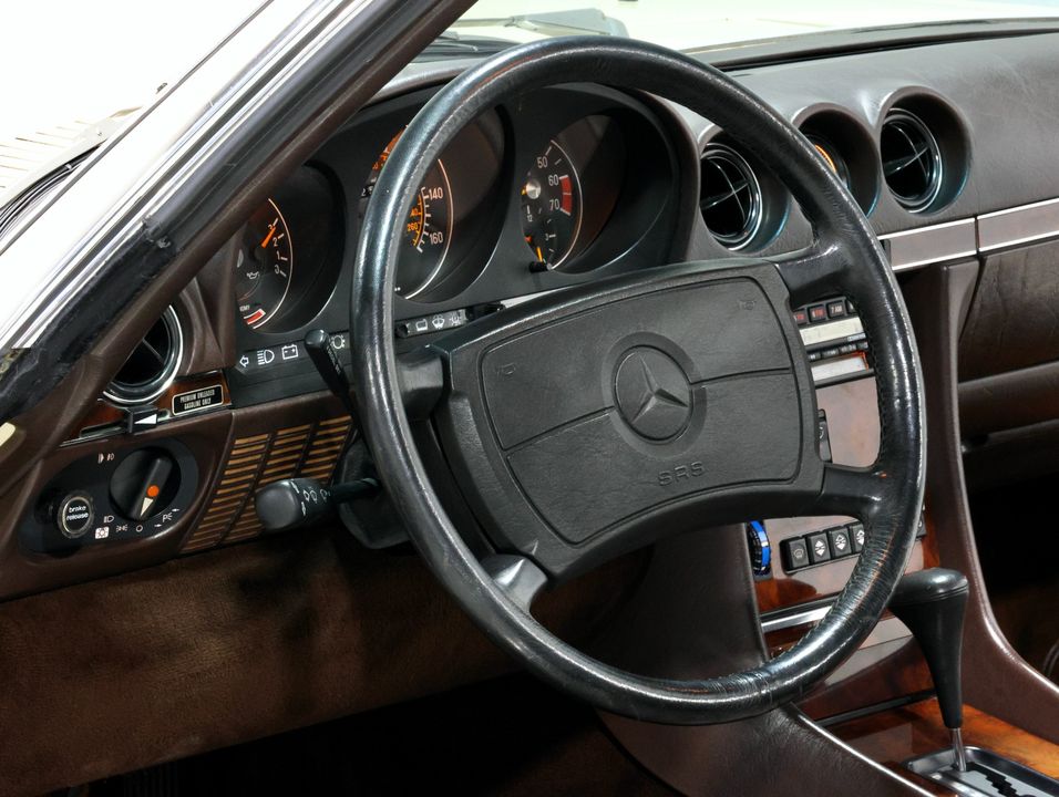 1987 Mercedes-Benz 560 SL