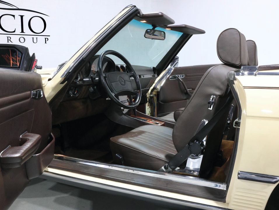 1987 Mercedes-Benz 560 SL