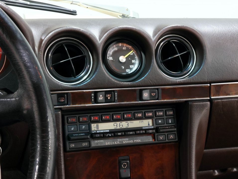 1987 Mercedes-Benz 560 SL