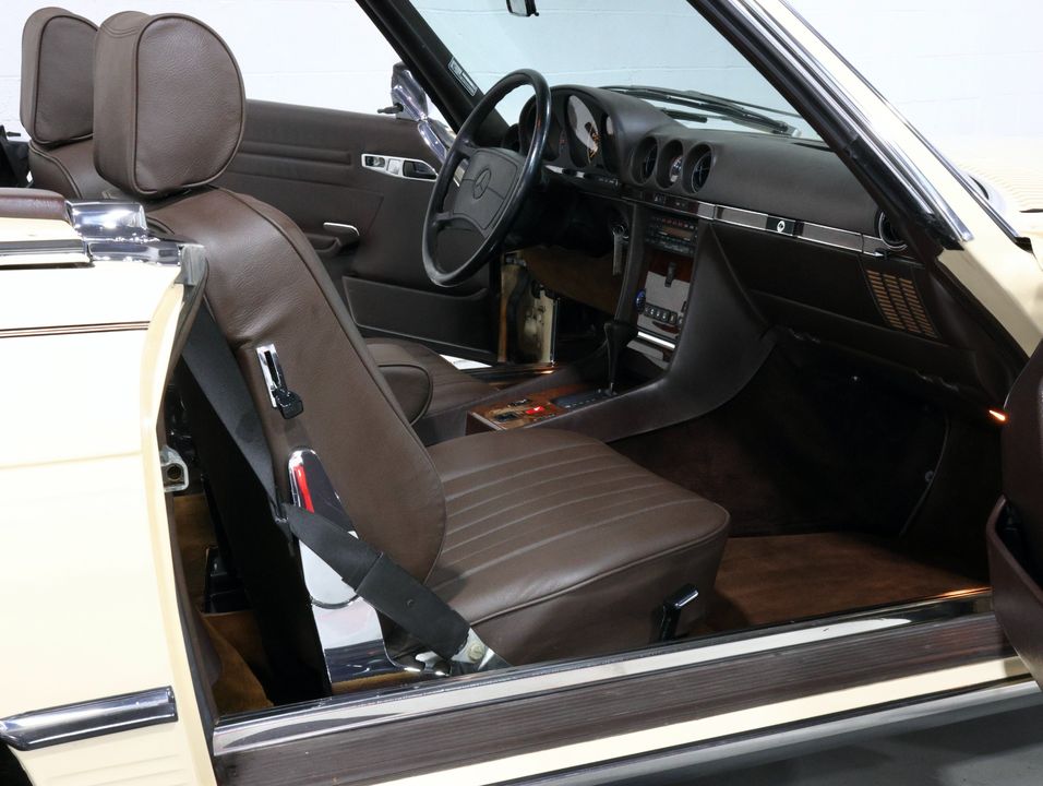 1987 Mercedes-Benz 560 SL