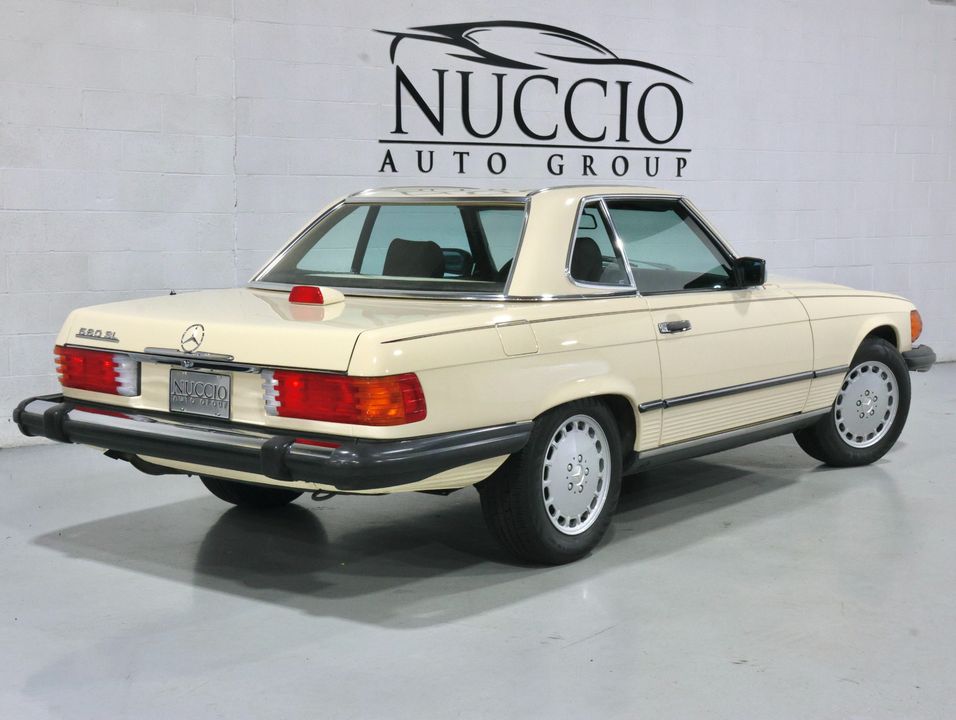 1987 Mercedes-Benz 560 SL