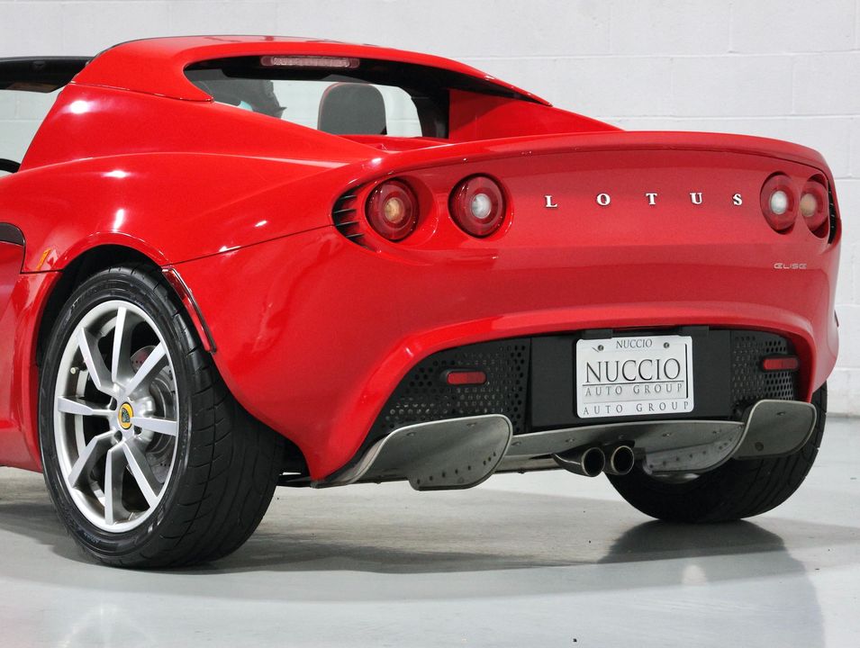 2005 Lotus Elise