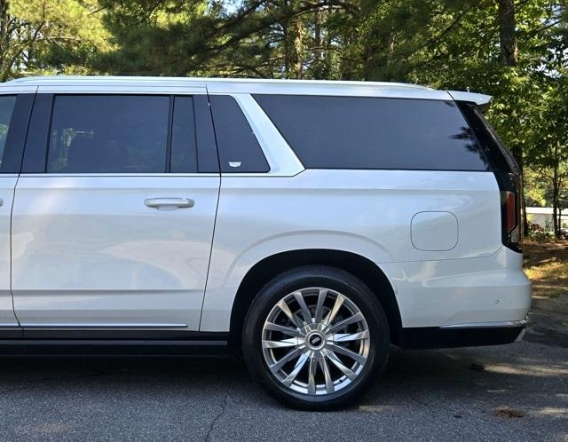 2022 Cadillac Escalade ESV