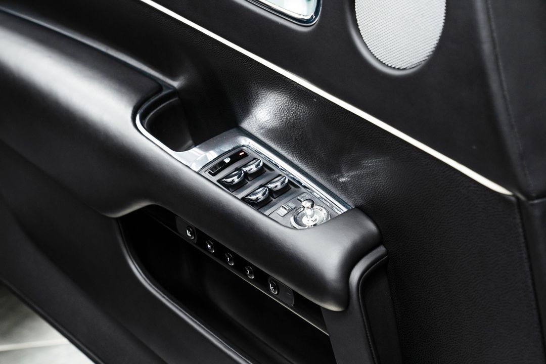 2017 Rolls-Royce Dawn