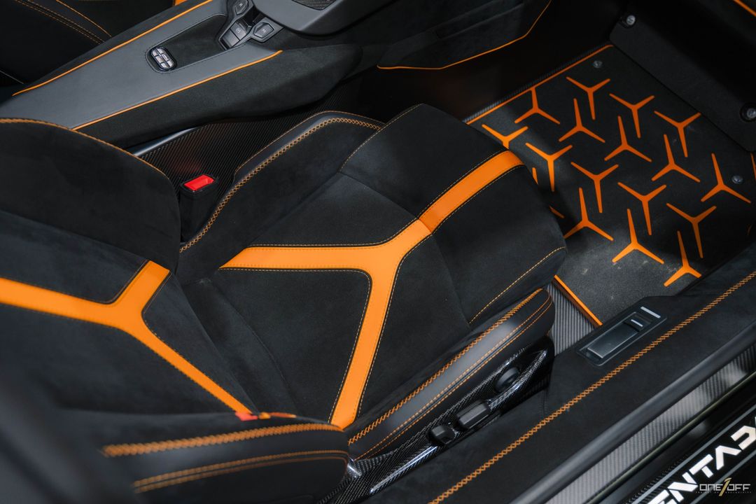 2021 Lamborghini Aventador