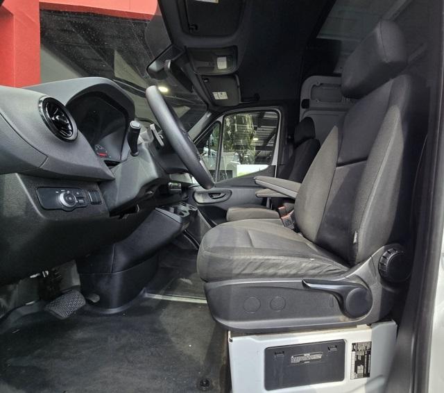 2023 Mercedes-Benz Sprinter 2500