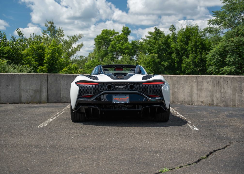 2025 McLaren Artura Spider