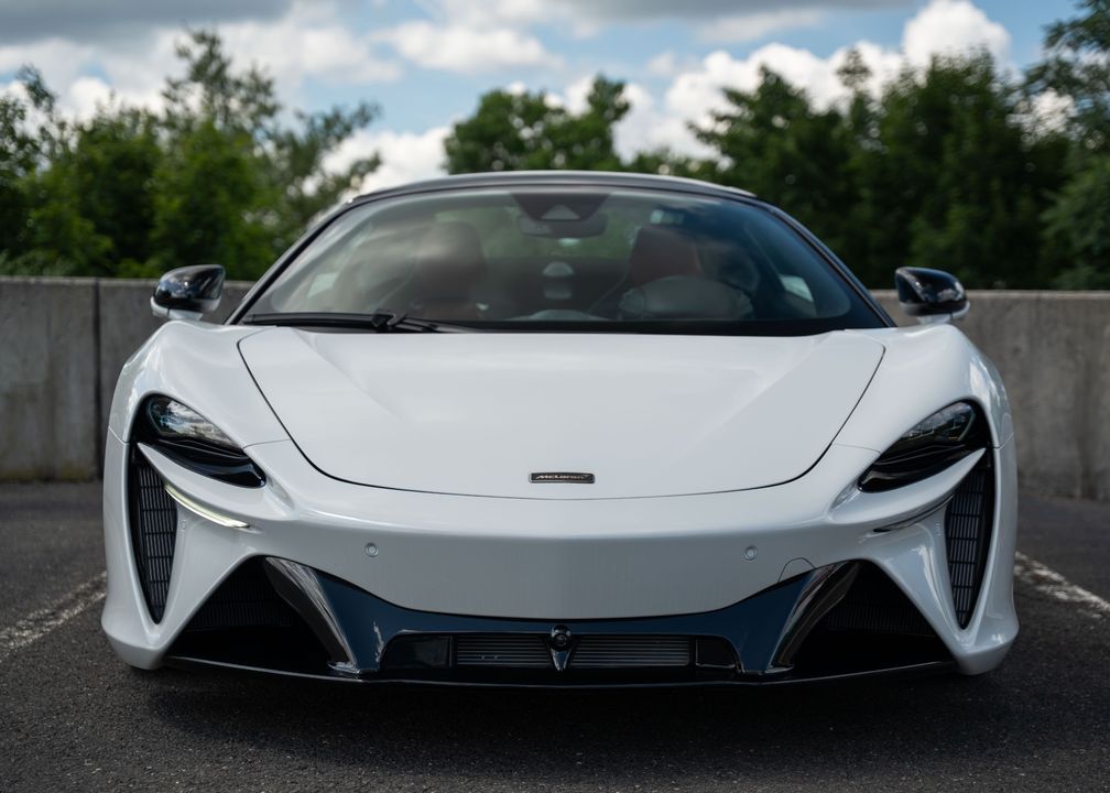 2025 McLaren Artura Spider