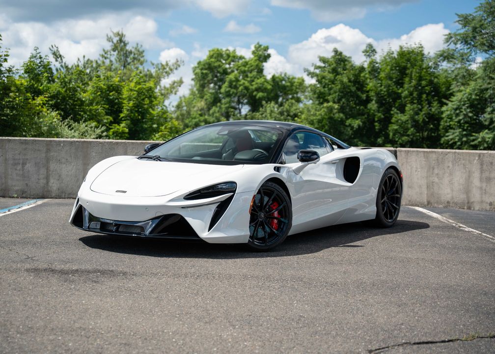 2025 McLaren Artura Spider