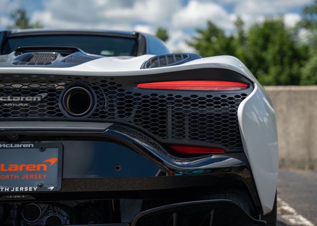 2025 McLaren Artura Spider